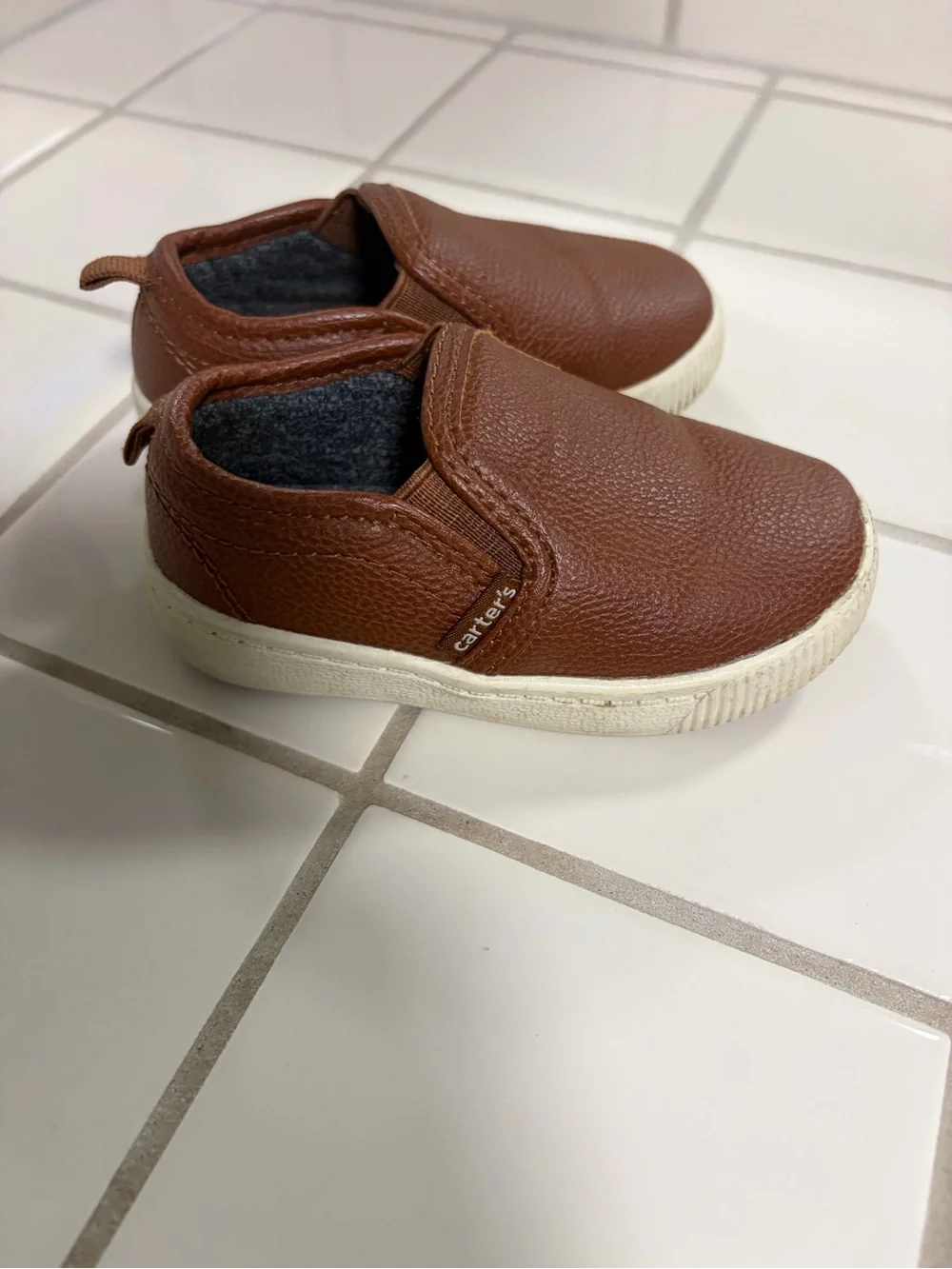 Carters easy pull